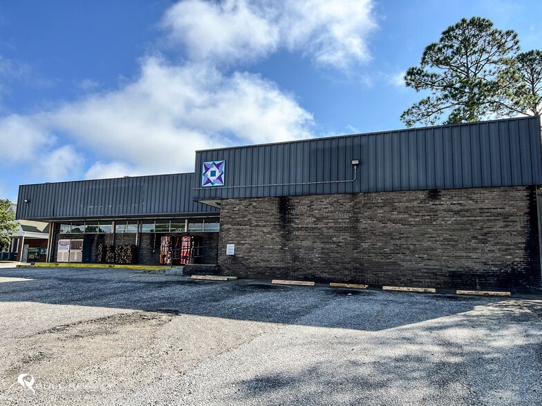 More Photos Of 104 Hancock St, Fort Gaines General Retail For Lease