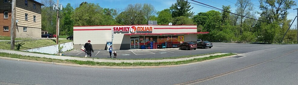 Primary Photo Of 4915 Grolier Rd, Syracuse Supermarket For Lease