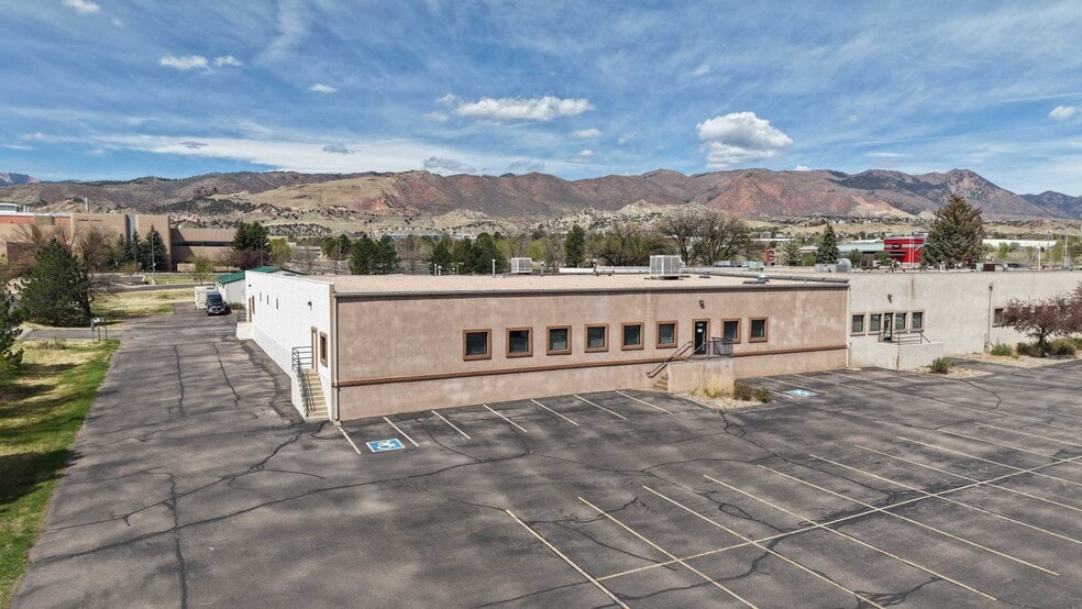 More Photos Of 1485 Garden Of The Gods Rd, Colorado Springs Distribution For Sale