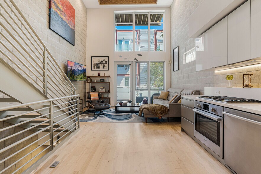 More Photos Of 3450 Cahuenga Blvd W, Los Angeles Office Residential For Lease