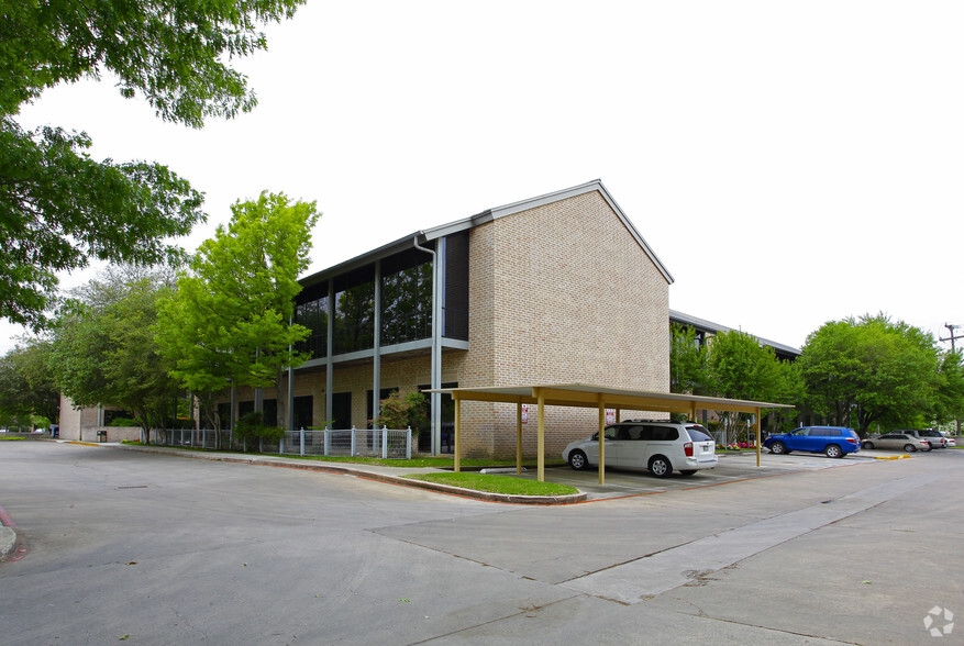 Primary Photo Of 1919 Oakwell Farms Pky, San Antonio Office For Lease