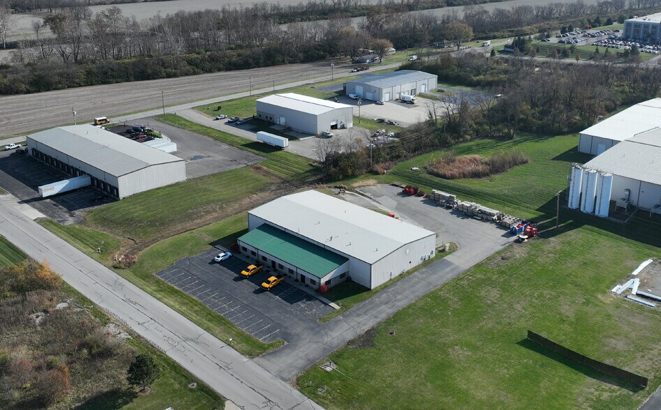 Primary Photo Of 155 Westheimer Dr, Middletown Warehouse For Lease