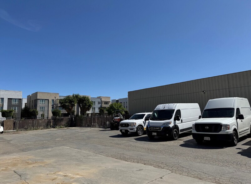 More Photos Of 309 Sango Ct, Milpitas Manufacturing For Sale