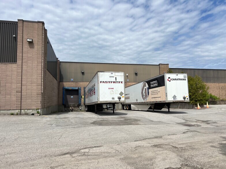 More Photos Of 3800 Boul Du Tricentenaire, Montréal Warehouse For Sale