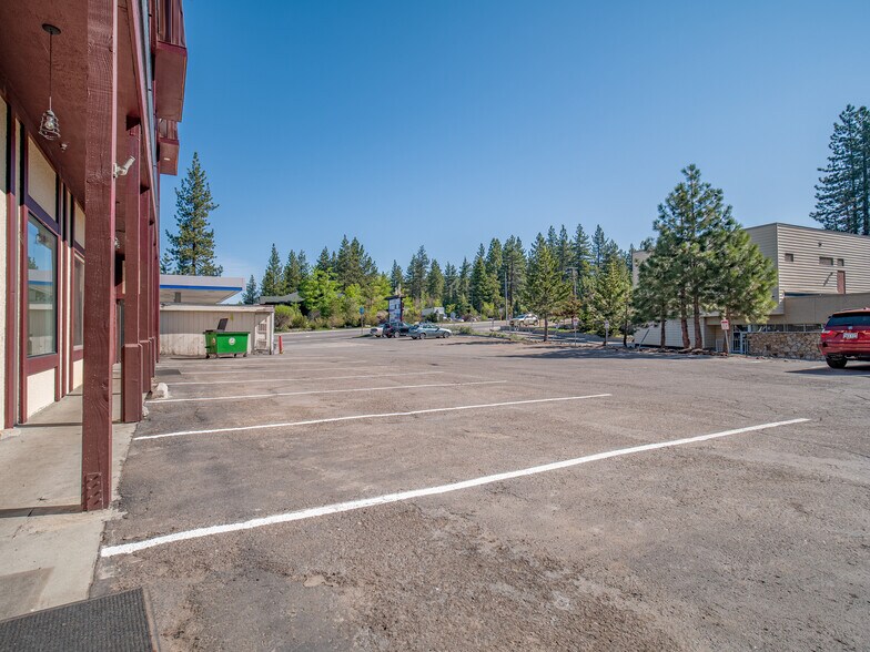 More Photos Of 219 Kingsbury Grade, Stateline Storefront Retail Office For Sale