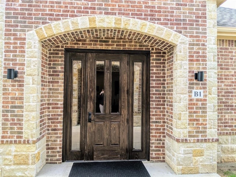 More Photos Of 318 W FM 544, Murphy Medical For Sale