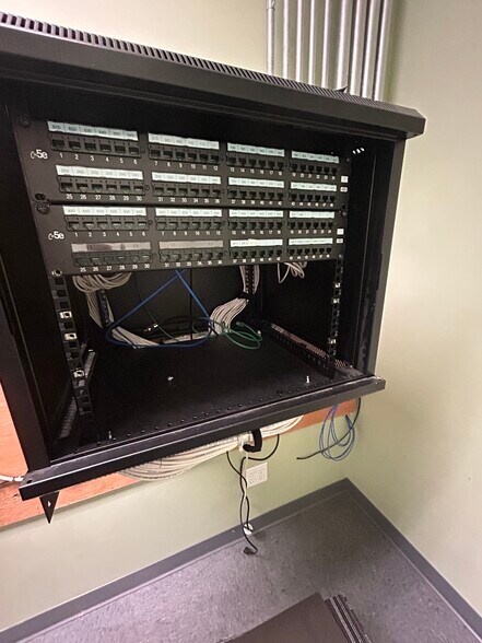 More Photos Of 826 N Martin Luther King Jr Dr, Jackson Freestanding For Sale