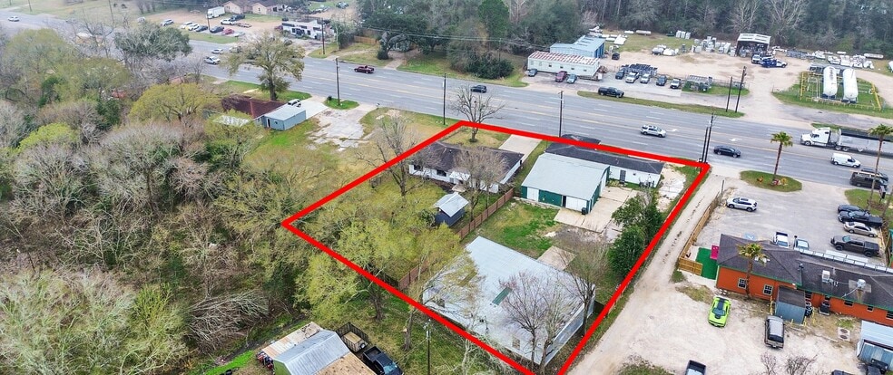 More Photos Of 2002 W Highway 6, Alvin Office For Sale