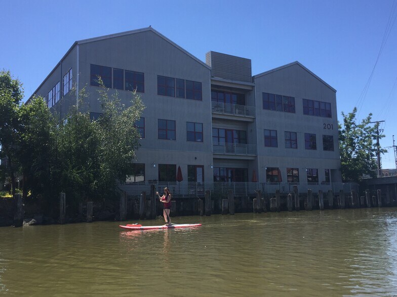 More Photos Of 201 1st St, Petaluma Office For Lease