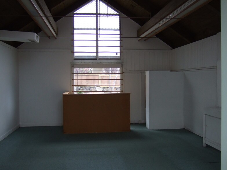 More Photos Of 75-5725-75-5729 Alii Dr, Kailua Kona General Retail For Lease