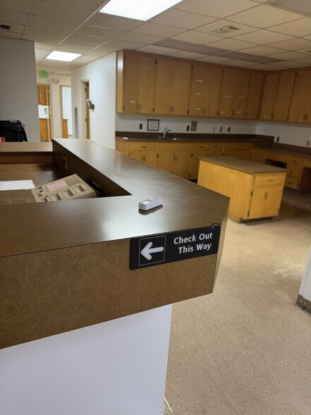 More Photos Of 1421 Narrow Lane Pky, Montgomery Coworking Space