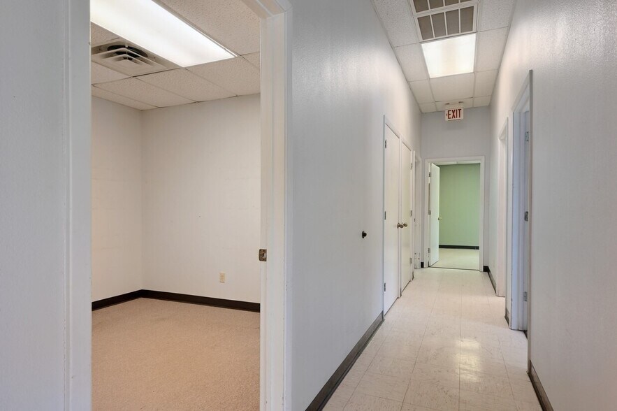 More Photos Of 5916 Hwy 290 West, Dripping Springs Light Manufacturing For Sale