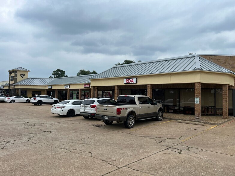 Primary Photo Of 2318-2320 Judson Rd, Longview General Retail For Lease