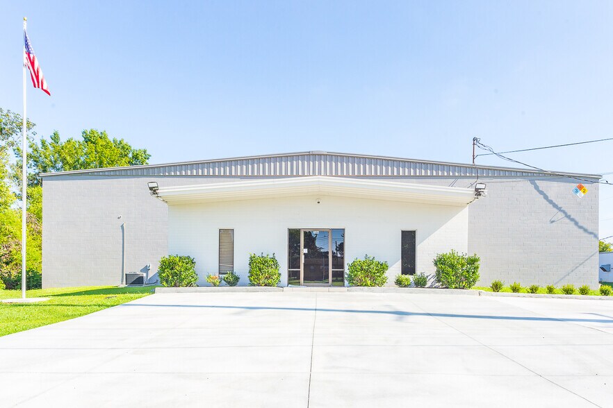 More Photos Of 506 Bear Creek Rd, Dalton Manufacturing For Sale