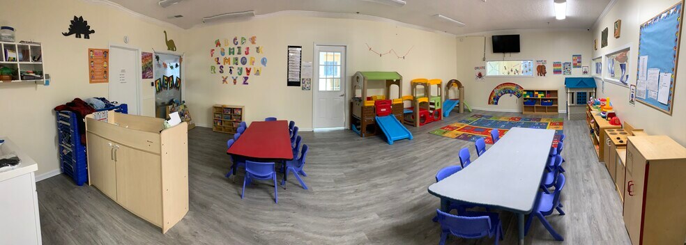 More Photos Of 5006 McEver Rd, Oakwood Daycare Center For Sale