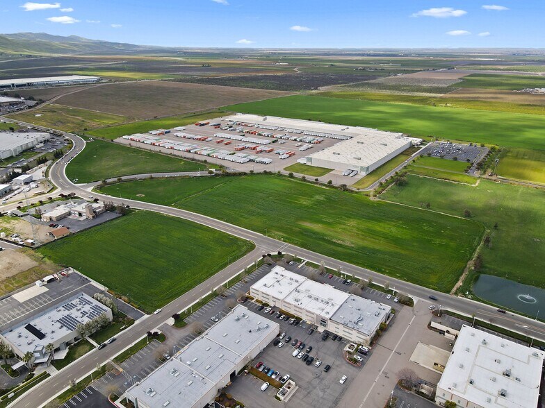 More Photos Of Keystone Pacific Parkway, Patterson Land For Sale