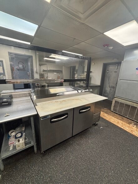 More Photos Of 3221 Lorain Ave, Cleveland Storefront Retail Residential For Lease