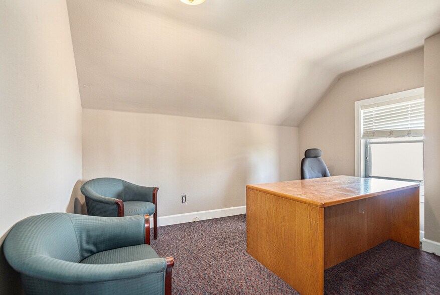 More Photos Of 1670 York St, Denver Office For Sale