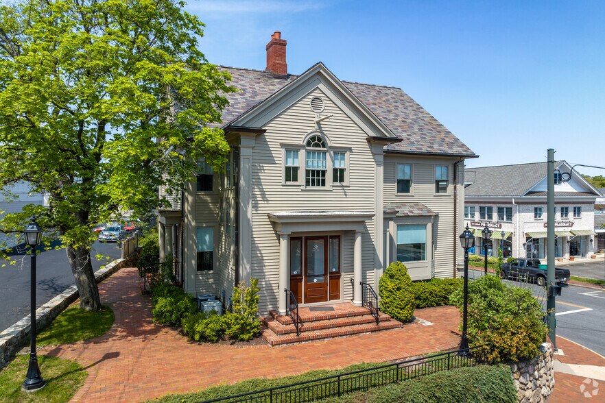 More Photos Of 38 East Ave, New Canaan Medical For Lease