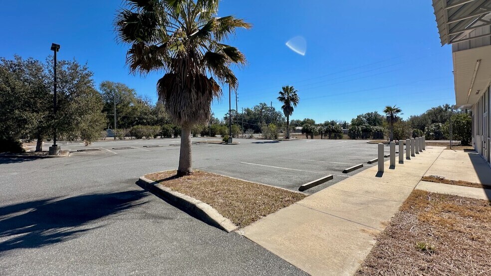 More Photos Of 3365 E Millwood Ln, Hernando Freestanding For Sale