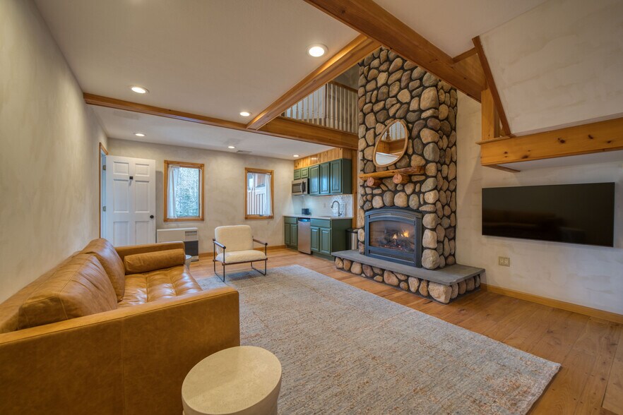 More Photos Of 218 NY-296, Windham Hotel For Sale