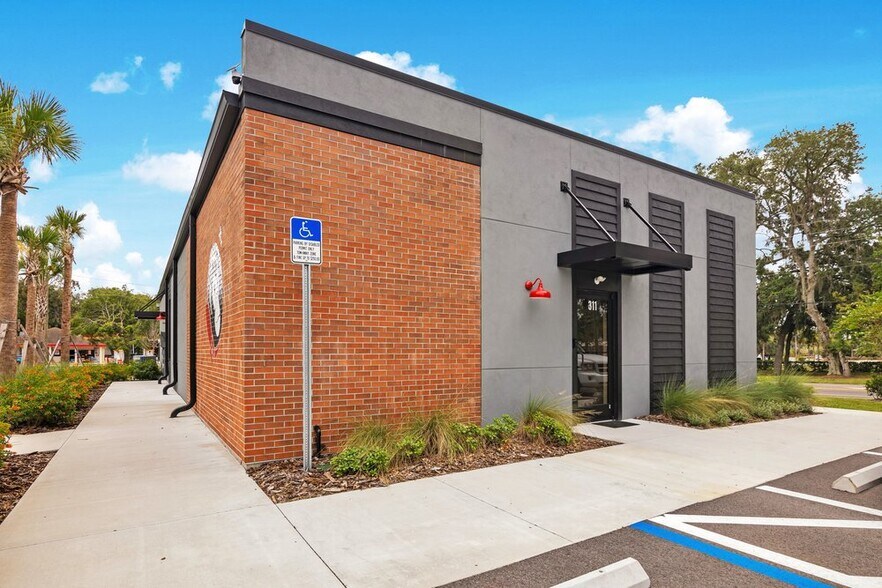 More Photos Of 311 N Cumberland Ave, Ocoee Office For Sale