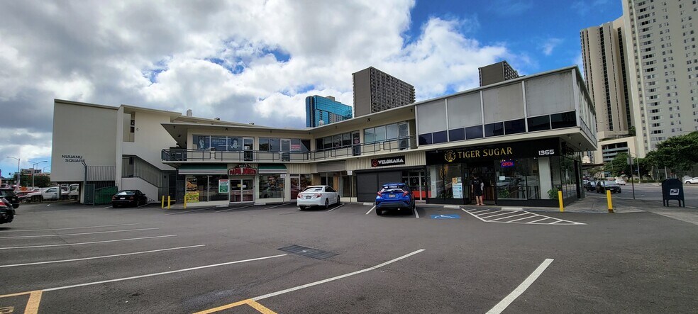More Photos Of 1365 Nuuanu Ave, Honolulu Storefront Retail Office For Sale