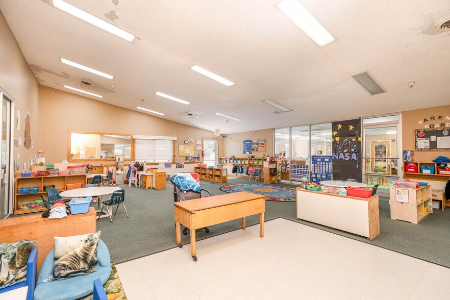 More Photos Of 2081 Mesa Valley Way, Austell Specialty For Sale