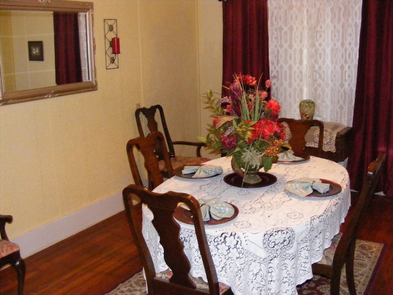 More Photos Of 306 W Aspen Ave, Crosbyton Hotel For Sale