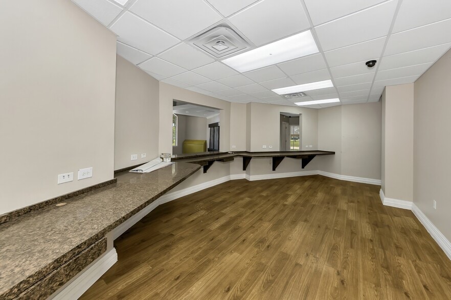 More Photos Of 2628 Matlock Rd, Arlington Medical For Sale