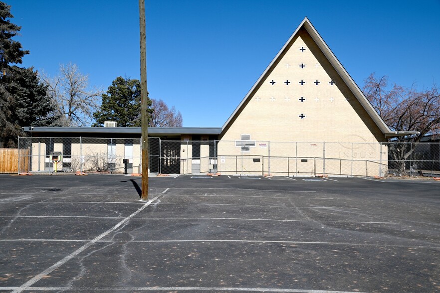 More Photos Of 7375 Samuel Dr, Denver Specialty For Sale