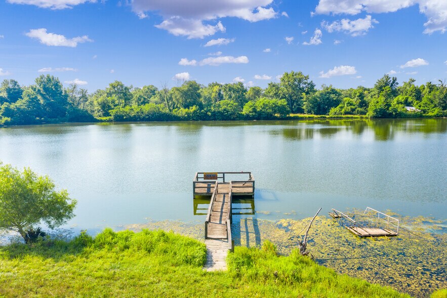 More Photos Of 111 Erie Ct, Shepherdsville Apartments For Sale