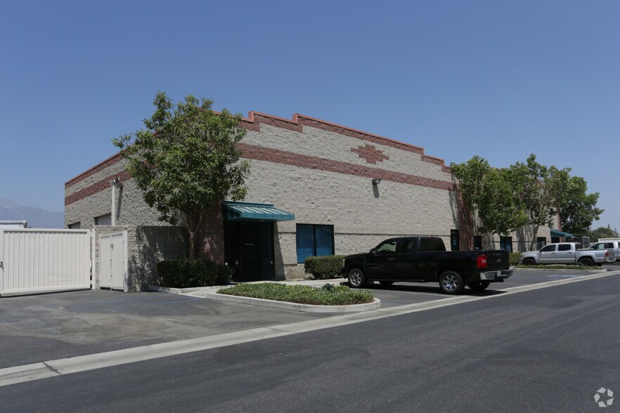 More Photos Of 1221 E 8th St, Upland Warehouse For Sale