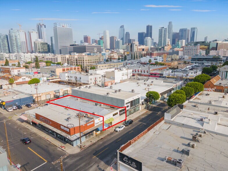 More Photos Of 1329-1333 Santee St, Los Angeles Storefront For Lease