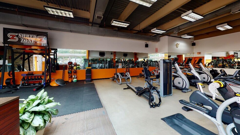 More Photos Of 65-75 Woodhaven Blvd, Flushing Storefront Retail Office For Sale