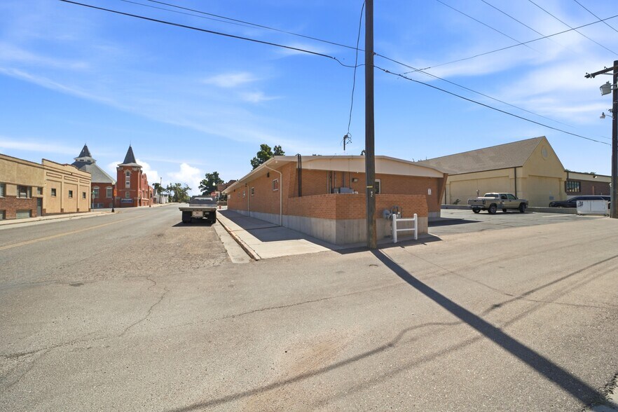 More Photos Of 502 Colorado Ave, La Junta Medical For Sale
