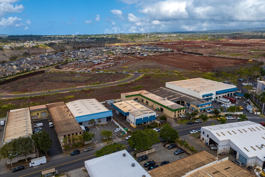 More Photos Of 94-469 Ukee St, Waipahu Manufacturing For Sale