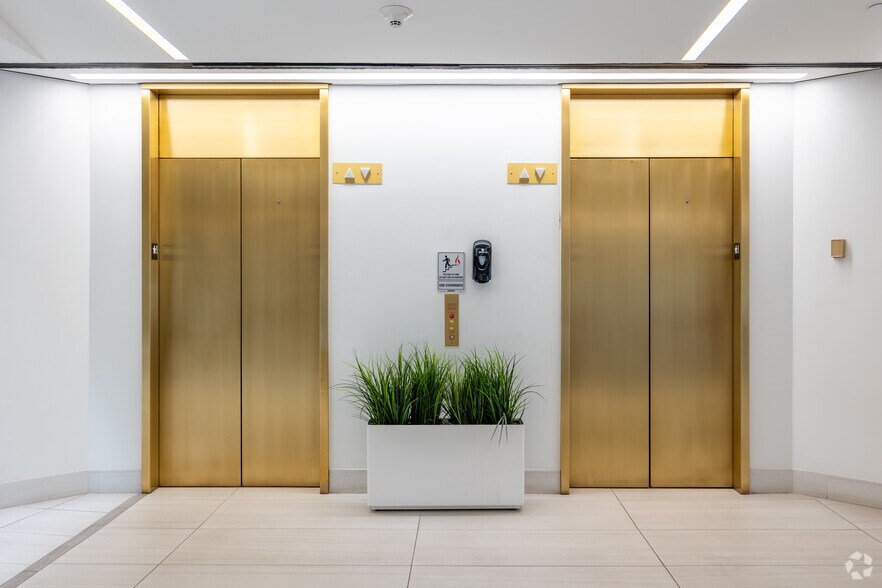 More Photos Of 9110 E Nichols Ave, Centennial Office For Sale