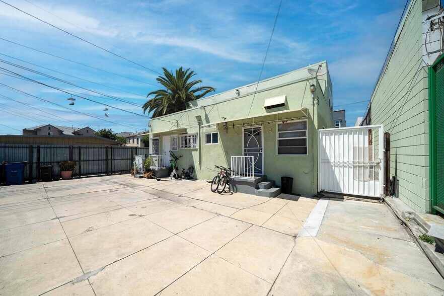 More Photos Of 3714 Pico Blvd, Los Angeles Apartments For Sale