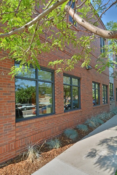 More Photos Of 2344 Spruce St, Boulder Office For Lease