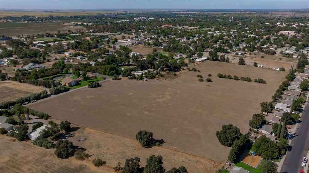 More Photos Of 1425 5th St, Colusa Land For Sale