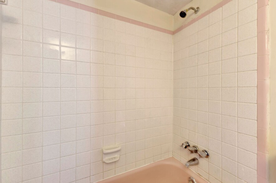 More Photos Of 3331 Parkcrest Ln, Cincinnati Apartments For Sale