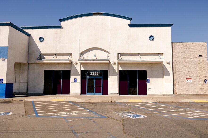 More Photos Of 2357-2411 Northgate Blvd, Sacramento Unknown For Lease