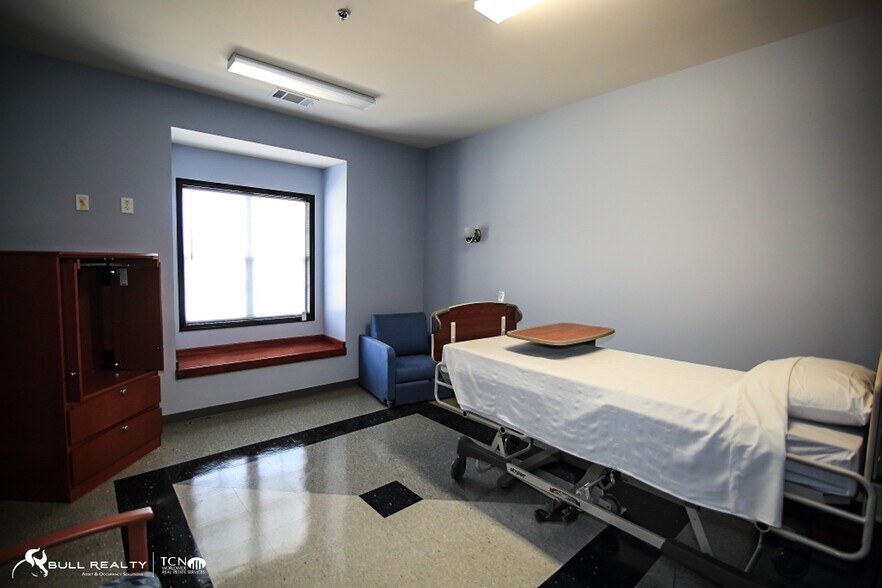 More Photos Of 22 Madras Pky, Newnan Healthcare For Lease