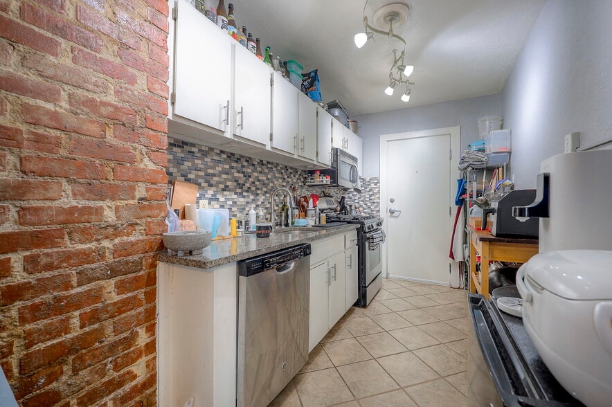 More Photos Of 4226-4228 Locust St, Kansas City Apartments For Sale