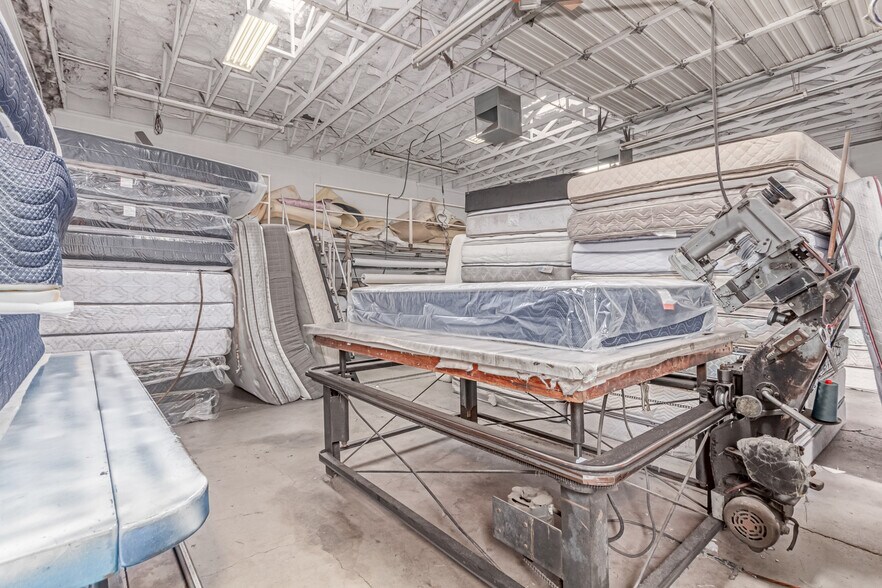 More Photos Of 6016 N 57th Ave, Glendale Warehouse For Sale