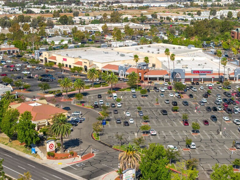 More Photos Of 27520 Ynez Rd, Temecula General Retail For Sale