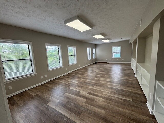 More Photos Of 7500 Bessemer Ave, Cleveland Manufacturing For Lease