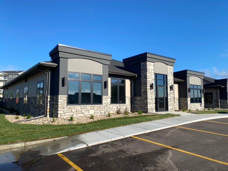 Primary Photo Of 5301 S Sycamore Ave, Sioux Falls Office For Lease