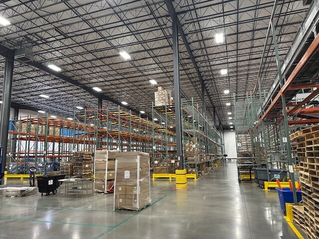 More Photos Of 3000 E Sawyer Rd, Springfield Manufacturing For Lease